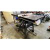 Image 4 : SAWSTOP CNS175, 1.75 HP MOBILE 10" CONTRACTOR TABLE SAW