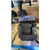 Image 3 : 3 CORDLESS BOSCH DRILLS, 2 BATTERIES & 1 CHARGER