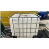 Image 1 : 1000L LIQUID STORAGE CONTAINER IN PALLET CAGE