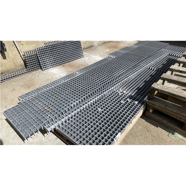 GROUP OF APPROX 8 PCS OF ASSORTED SIZED FIBERGRATE