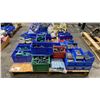 Image 2 : PALLET OF ASSORTED PIPE CLAMPS, PIPE FITTINGS & HARDWARE