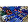 Image 4 : PALLET OF ASSORTED PIPE CLAMPS, PIPE FITTINGS & HARDWARE