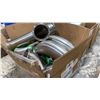 Image 2 : 3 BOXES OF STAINLESS STEEL PIPE FITTINGS & CLAMPS