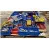 Image 1 : PALLET OF ASSORTED CLAMPS & HARDWARE