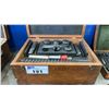 Image 1 : DUMONT COMPANY MINUTE MAN KEYWAY BROACH SET IN WOODEN CASE