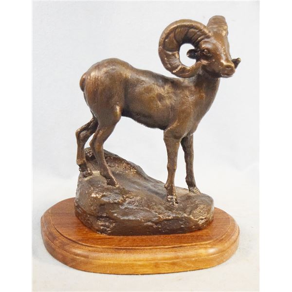 Heikka, E.E., bronze