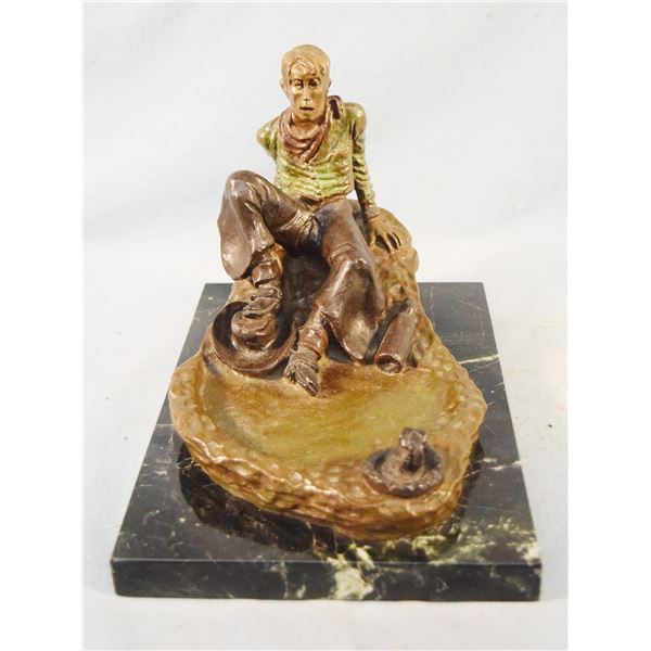 Heikka, Earle, bronze