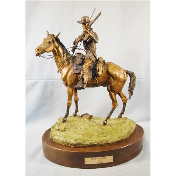 Heikka, Earl, bronze