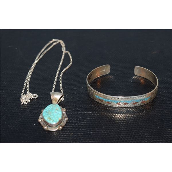 2 pcs: Turquoise and silver bracelet & turquoise pendant