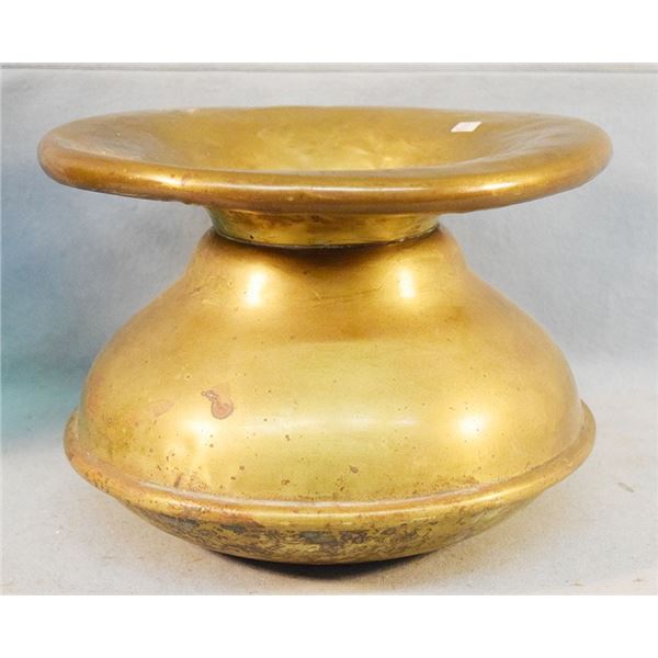 Boesch Lamp Co. weighted brass spittoon
