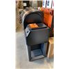 Image 2 : TRAEGER MODEL TBB01RLGC. TIMBERLINE XL PREMIUM WOOD PELLET GRILL & SMOKER WITH TOUCHSCREEN CONTROLS,