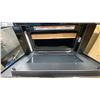Image 4 : ELECTROLUX MODEL ECWM3012ASA. 30" STAINLESS STEEL/BLACK COMBINATION WALL OVEN WITH MICROWAVE OVEN