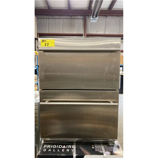 ZEPHYR MODEL PRRD24C1AS. STAINLESS STEEL 24" 5.4 CU FT BUILT IN 2 DRAWER REFRIGERATOR UNIT