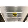 Image 4 : G.E APPLIANCES MODEL GTS18FTLKBB. 18 CU FT 30" TEXTURED BLACK TOP FREEZER REFRIGERATOR
