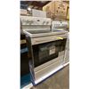 Image 2 : MARATHON MODEL MER3070W. 30" WHITE FREESTANDING ELECTRIC RANGE WITH SMOOTH CERAMIC GLASS COOKTOP,