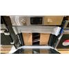 Image 2 : BOSCH 500 SERIES MODEL HBL5451UC. STAINLESS STEEL 30" SINGLE ELECTRIC WALL OVEN WITH GENUINE