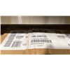 Image 5 : BOSCH 500 SERIES MODEL HBL5451UC. STAINLESS STEEL 30" SINGLE ELECTRIC WALL OVEN WITH GENUINE