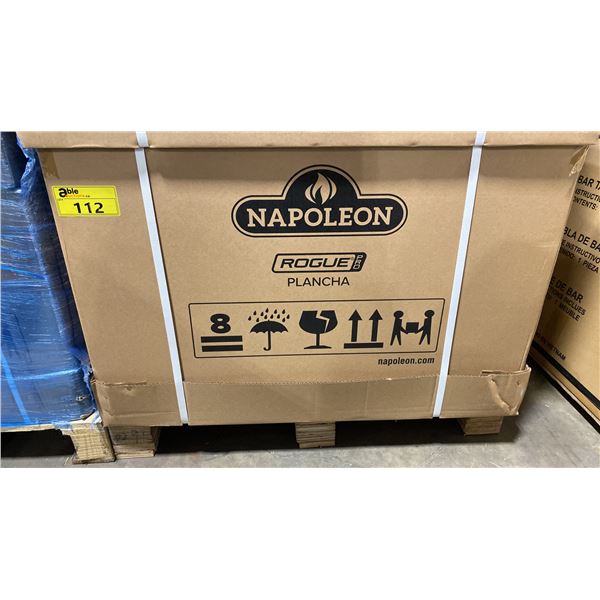 NAPOLEON ROGUE PRO PHANTOM MODEL RP30FTNK-PHM. 4 BURNER FREESTANDING NATURAL GAS OUTDOOR GRIDDLE