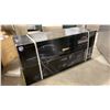 Image 1 : NAPOLEON TRAVEL Q MODEL PRO285X-MK-PHM. PORTABLE PROPANE GAS GRILL IN MATTE BLACK WITH FOLDING