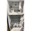 Image 6 : MIDEA MODEL MRT18D3BWW. 30" WHITE 18.1 CU FT TOP-FREEZER REFRIGERATOR WITH MULTI AIR FLOW TECHNOLOGY
