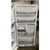 Image 4 : MIDEA MODEL MRT18D3BWW. 30" WHITE 18.1 CU FT TOP-FREEZER REFRIGERATOR WITH MULTI AIR FLOW TECHNOLOGY