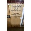 Image 1 : FRIGIDAIRE MODEL FFUE1326AW. 13 CU FT WHITE GARAGE READY CONVERTIBLE UPRIGHT FREEZER