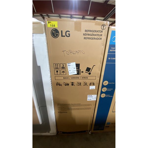 LG MODEL LRDNC1004V. SLIM 24" PLATINUM SILVER COUNTER DEPTH BOTTOM FREEZER REFRIGERATOR WITH