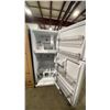 Image 3 : MIDEA MODEL MRT18D3BWW. 30" WHITE 18.1 CU FT TOP-FREEZER REFRIGERATOR WITH MULTI AIR FLOW TECHNOLOGY