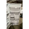 Image 4 : MIDEA MODEL MRT18D3BWW. 30" WHITE 18.1 CU FT TOP-FREEZER REFRIGERATOR WITH MULTI AIR FLOW TECHNOLOGY