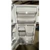 Image 4 : MIDEA MODEL MRT18D3BWW. 30" WHITE 18.1 CU FT TOP-FREEZER REFRIGERATOR WITH MULTI AIR FLOW TECHNOLOGY
