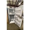 Image 4 : MIDEA MODEL MRT18D3BWW. 30" WHITE 18.1 CU FT TOP-FREEZER REFRIGERATOR WITH MULTI AIR FLOW TECHNOLOGY