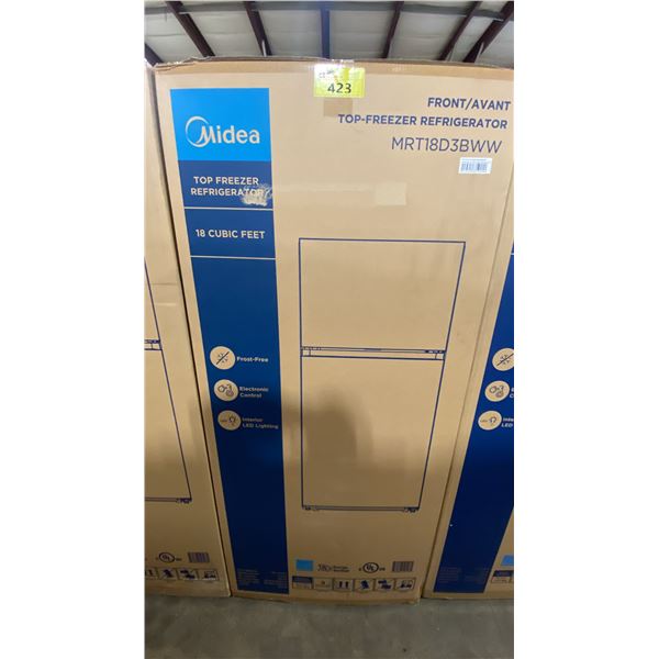 MIDEA MODEL MRT18D3BWW. 30" WHITE 18.1 CU FT TOP-FREEZER REFRIGERATOR WITH MULTI AIR FLOW TECHNOLOGY