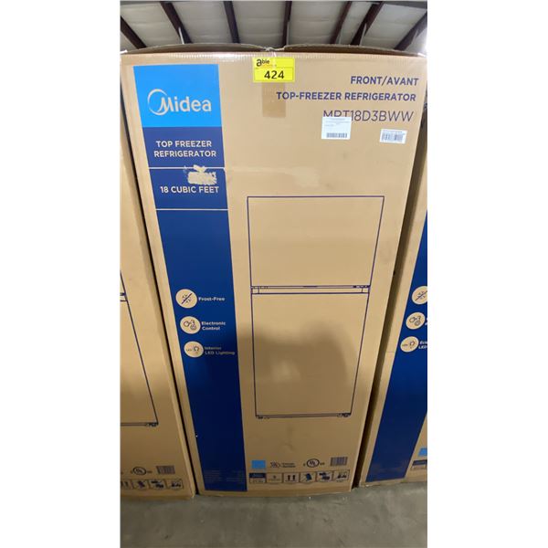 MIDEA MODEL MRT18D3BWW. 30" WHITE 18.1 CU FT TOP-FREEZER REFRIGERATOR WITH MULTI AIR FLOW TECHNOLOGY