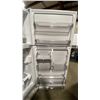 Image 4 : MIDEA MODEL MRT18D3BWW. 30" WHITE 18.1 CU FT TOP-FREEZER REFRIGERATOR WITH MULTI AIR FLOW TECHNOLOGY