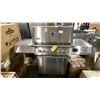 Image 1 : NAPOLEON MODEL P500RSIBNSS-3. PRESTIGE 500 STAINLESS STEEL NATURAL GAS GRILL WITH INFRARED SIDE AND