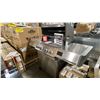 Image 3 : NAPOLEON MODEL P500RSIBNSS-3. PRESTIGE 500 STAINLESS STEEL NATURAL GAS GRILL WITH INFRARED SIDE AND