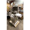 Image 5 : JACKSON GRILLS MODEL JLS400. COMPACT 2 BURNER STAINLESS STEEL PROPANE GRILL WITH  370 SQ IN TOTAL