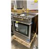 Image 5 : BLOMBERG MODEL BIR34452CSS IS A 30" STAINLESS STEEL SLIDE IN INDUCTION RANGE WITH 5.7 CU FT OVEN,