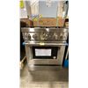 Image 2 : KITCHENAID MODEL KFDC500JSS01. STAINLESS STEEL 30" SMART COMMERCIAL STYLE DUAL FUEL RANGE WITH