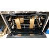 Image 6 : KITCHENAID MODEL KFDC500JSS01. STAINLESS STEEL 30" SMART COMMERCIAL STYLE DUAL FUEL RANGE WITH