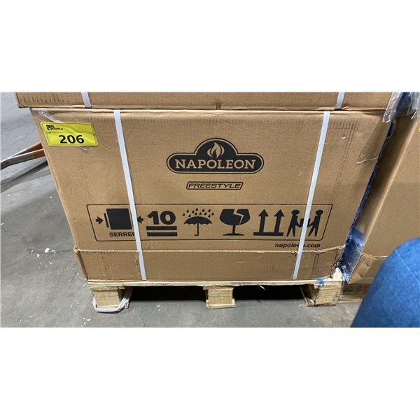 NAPOLEON FREESTYLE MODEL F365DPGT. COMPACT 3 BURNER PROPANE GAS GRILL IN GRAPHITE GREY WITH