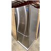Image 2 : MIDEA MODEL MRB19B7AST. STAINLESS STEEL 30" 18.7 CU FT GARAGE READY BOTTOM FREEZER REFRIGERATOR
