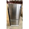 Image 3 : MIDEA MODEL MRB19B7AST. STAINLESS STEEL 30" 18.7 CU FT GARAGE READY BOTTOM FREEZER REFRIGERATOR