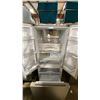 Image 5 : BLOMBERG MODEL GD76500NEU. 30" STAINLESS STEEL BOTTOM FREEZER REFRIGERATOR WITH LED LIGHTING,
