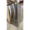Image 2 : MIDEA MODEL MRB19B7AST. STAINLESS STEEL 30" 18.7 CU FT GARAGE READY BOTTOM FREEZER REFRIGERATOR