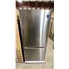 Image 3 : MIDEA MODEL MRB18B4AST. STAINLESS STEEL 30" 18.4 CU FT BOTTOM FREEZER REFRIGERATOR
