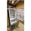 Image 5 : MIDEA MODEL MRB18B4AST. STAINLESS STEEL 30" 18.4 CU FT BOTTOM FREEZER REFRIGERATOR