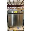 Image 2 : G.E APPLIANCES MODEL GDT225SSL2SS. STAINLESS STEEL 24" BUILT IN DISHWASHER, 51 DBA,
