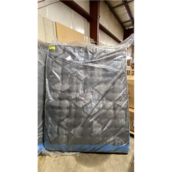 SEALY POSTUREPEDIC QUEEN SIZE LUXURY MATTRESS & BOXSPRING
