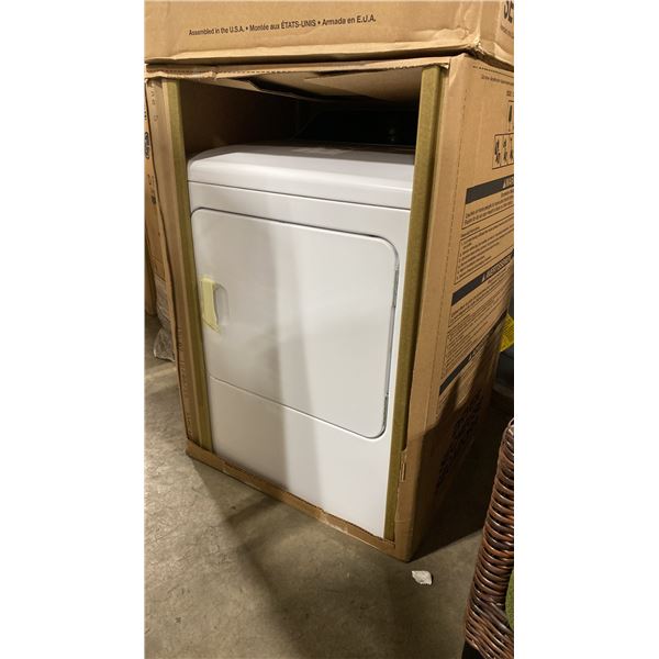 WHIRLPOOL MODEL YWED5050LW. 7.0 CU FT WHITE ELECTRIC VENTED DRYER WITH MOISTURE SENSING CONTROL,
